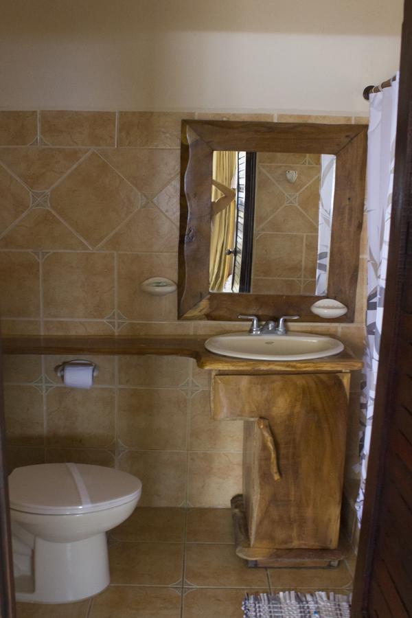יקו Hotel Sandpiper מראה חיצוני תמונה